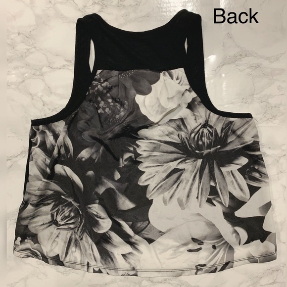 American Eagle “Happy Hour Tank” Floral -Size M - Picture 2 of 3